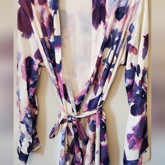 Stars Above Purple and White Tie-Dye Robe Intimates Sleepwear - Picture 2 of 5